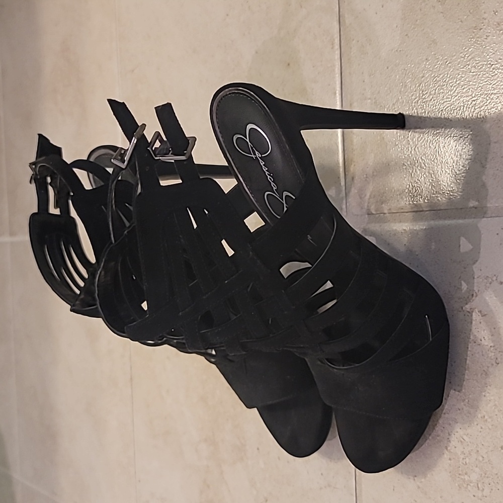 Sandals - Picture 2 of 3
